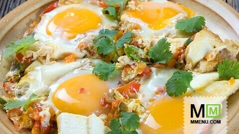 Шакшука с брынзой Шакшука с брынзой