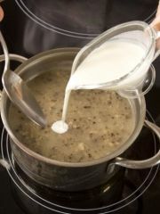Приготовление блюда по рецепту - Крем-суп из шампиньонов. Шаг 3