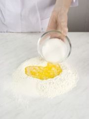 Приготовление блюда по рецепту - Шакер-чурек (булочка ванильная). Шаг 2