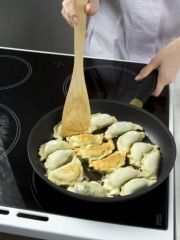 Приготовление блюда по рецепту - Кутабы (пирожки с зеленью). Шаг 6