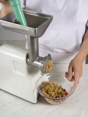 Приготовление блюда по рецепту - Пирог с курагой. Шаг 2