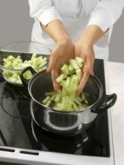 Приготовление блюда по рецепту - Варенье из арбузных корок. Шаг 2