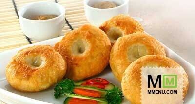 Жареные пончики с мясной начинкой Жареные пончики с мясной начинкой