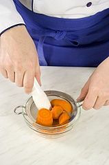 Приготовление блюда по рецепту - Морковные булочки детские . Шаг 1