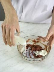 Приготовление блюда по рецепту - Кололак гехаркуни (тефтели из говядины). Шаг 4