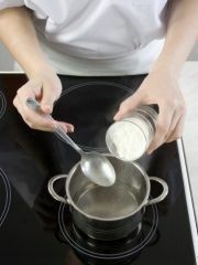 Приготовление блюда по рецепту - Суп картофельный с галушками. Шаг 2