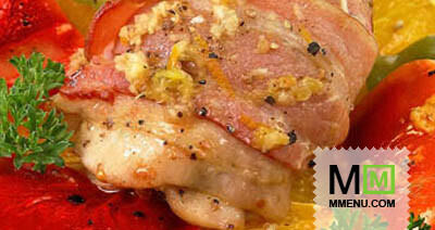 Куриные бедрышки в беконе Куриные бедрышки в беконе