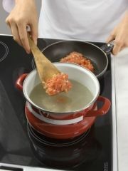 Приготовление блюда по рецепту - Суп-харчо (2). Шаг 2