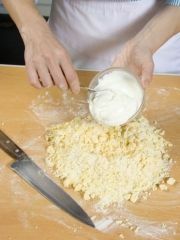 Приготовление блюда по рецепту - Шекецили (пирожки с картофелем и сыром). Шаг 1