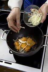 Приготовление блюда по рецепту - Плов с чесноком (2). Шаг 2