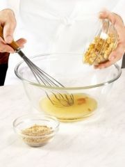 Приготовление блюда по рецепту - Кекс с изюмом и орехами (3). Шаг 1