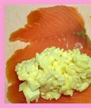 Приготовление блюда по рецепту - Рулетики из семги - рецепт от . Шаг 5