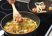 Приготовление блюда по рецепту - Паэлья по-андалузски. Шаг 9