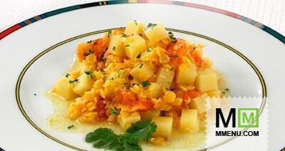 Овощи с красной чечевицей и соусом карри