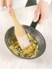 Приготовление блюда по рецепту - Суп из цветной капусты. Шаг 2