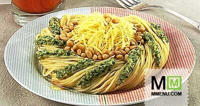 Спагетти с соусом песто Спагетти с соусом песто