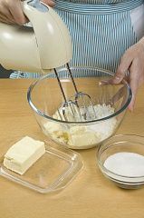 Приготовление блюда по рецепту - Пасхальные кексы. Шаг 1