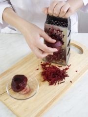 Приготовление блюда по рецепту - Чернослив со свеклой. Шаг 1