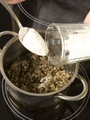 Приготовление блюда по рецепту - Крем-суп из шампиньонов. Шаг 2