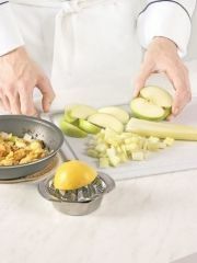 Приготовление блюда по рецепту - Тыква с яблоками. Шаг 2