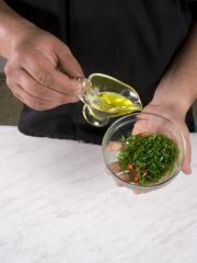 Приготовление блюда по рецепту - Картофельный салат с помидорами и огурцами. Шаг 1