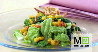Салат со шпинатом и кукурузой