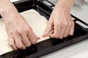 Приготовление блюда по рецепту - Праздничный пирог с курицей и грибами. Шаг 15