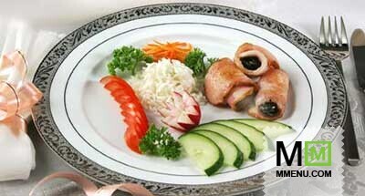 Свиные рулетики с черносливом Свиные рулетики с черносливом