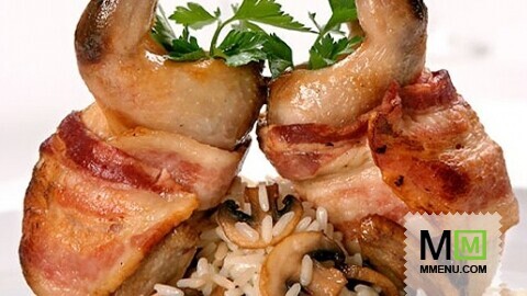 Жареные перепела с рисом и грибами Жареные перепела с рисом и грибами