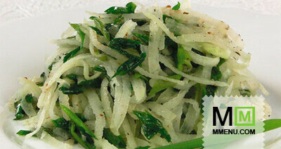 Салат с зеленым луком и сельдереем