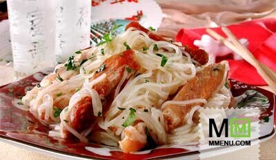 Свинина с рисовой вермишелью Свинина с рисовой вермишелью