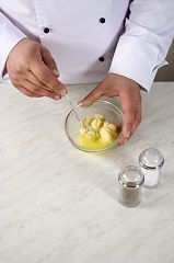 Приготовление блюда по рецепту - Суп с клецками (3). Шаг 4