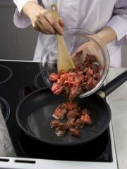 Приготовление блюда по рецепту - Каурма из субпродуктов. Шаг 2
