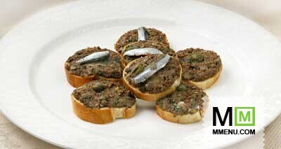 Кростини с кремом из куриной печени