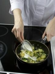 Приготовление блюда по рецепту - Линь в яблочно-горчичном соусе. Шаг 4