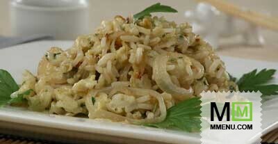 Жареный рис с луком Жареный рис с луком