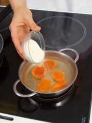 Приготовление блюда по рецепту - Десерт с карамелью. Шаг 1
