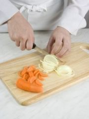 Приготовление блюда по рецепту - Шорпоо (мясной суп). Шаг 3