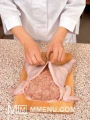 Приготовление блюда по рецепту - Курица фаршированная (6). Шаг 3