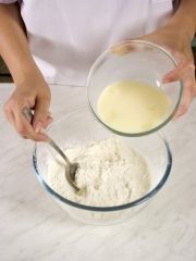 Приготовление блюда по рецепту - Хачапури с картофельно-сырной начинкой. Шаг 1