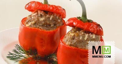 Перец, фаршированный мясом и рисом