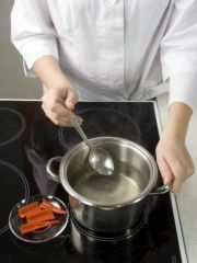 Приготовление блюда по рецепту - Кошерные огурцы с укропом. Шаг 1