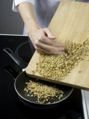 Приготовление блюда по рецепту - Суджук (каша из кукурузной крупы). Шаг 5
