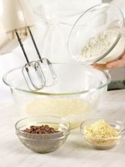 Приготовление блюда по рецепту - Ореховый торт (3). Шаг 2