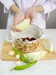 Приготовление блюда по рецепту - Капуста квашенная по-гурийски. Шаг 3