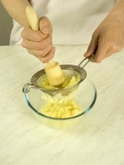 Приготовление блюда по рецепту - Зразы картофельные (2). Шаг 2