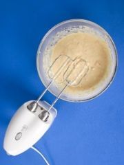 Приготовление блюда по рецепту - Морковно-апельсиновые кексы. Шаг 3