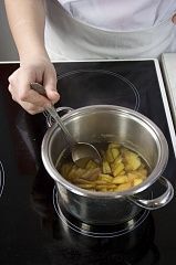 Приготовление блюда по рецепту - Мороженое с йогуртом и кардамоном. Шаг 2