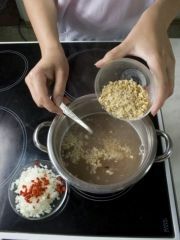Приготовление блюда по рецепту - Суп из красной фасоли с гранатовым соком. Шаг 2