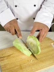 Приготовление блюда по рецепту - Шницель из капусты со сметанным соусом. Шаг 1